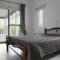 Beautiful villa five minutes from Coral Bay beach!