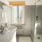 Lake View Cozy Apartment with Small Garden - كومو
