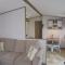 The Grange Ingoldmells: Elan 6 berth, Central Heated, Wrap Around Decking - 英戈尔德梅尔斯