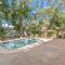 2-Bedroom House with Pool
