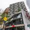 Amplio Loft con balcón sobre la Av 9 de Julio 6C