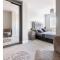Luxury House 4 ensuite bedrooms, free parking ,wifi