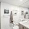 Chateau Roaring Fork 24, Remodeled Condo w River Views, Large TVs, Fireplace, Near Gondola! - أسبين