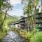 Chateau Roaring Fork 24, Remodeled Condo w River Views, Large TVs, Fireplace, Near Gondola! - أسبين