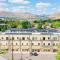 Unbeatable Location Golden Condo - Walk Everywhere