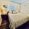 Lighthouse Suite Pet Friendly Hot Tub Sleeps 4 - Coarsegold