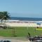 excelente localização o mar na sua frente confira