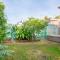 Spacious 3-Bed Mid Century Home Near CBD