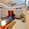 Solace: Perfect 2-Bedroom Abode - Guwahati