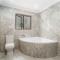 Hout Bay Gem - Elise Way