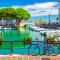 Piscina e parcheggio Desenzano comfort Apartment