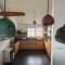 Water Villa, Houseboot at the Lake, Great Views, 70 km to Amsterdam