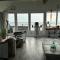 Water Villa, Houseboot at the Lake, Great Views, 70 km to Amsterdam