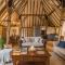 The Thatched Barn by Bloom Stays - Brabourne