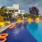 MOMENTS RESORT
