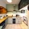 Charming cottage retreat with garden - sleeps 12