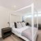 3-Bed Mews House, Battersea