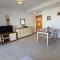 2 Bedroom Apartment - RO822LT