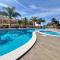 Apartamento con piscina