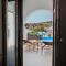 Amphitrite Suites Santorini - Vóthon
