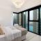 Spacious and Overlooking Burj & Fountains - Dubaj