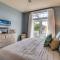 Private backyard with pool, All Bedrooms Ensuite! - Holmes Beach
