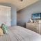 Private backyard with pool, All Bedrooms Ensuite! - Holmes Beach