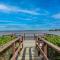 Updated 3 Bedroom Townhome, Steps to the Beach with Views from the Balcony - Bradenton Beach