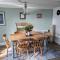 Charming coastal cottage - pet friendly!
