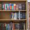 Elton House - Prime Location - Free Parking, Fast WiFi and Smart TV by Yoko Property