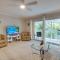 Cozy Condo less than 3 min walk to White Sandy Beaches - هولمز بيتش