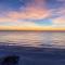 3 min walk to the beach with large private pool - Holmes Beach