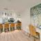 Minutes to the Beach, Heated Pool, Lush Tropical Setting on AMI - Holmes Beach
