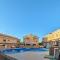 2 Bedroom Algorfa Townhouse with Pool - Castillo de Montemar