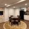 Spacious Bottom-Floor 2BR Suite