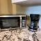 Private suite 2BR Near Hwy 1, Heritage Park, Coliseum, Cultus Lake, Fishing,