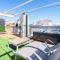 Apartment with spa and bbq