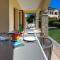Beautiful Ground Floor Apartment BC02 - Lelantos, Theseus Village