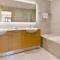 Beautiful Ground Floor Apartment BC02 - Lelantos, Theseus Village