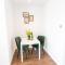 Chester Stays - Lovely apartment in the heart of Chester with free parking