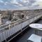 Luxury Top Floor Penthouse Apartment near Heathrow - Londra