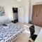 Center 2Br Apt w/ parking and 250m walk from beach