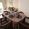 Center 2Br Apt w/ parking and 250m walk from beach