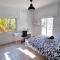Center 2Br Apt w/ parking and 250m walk from beach