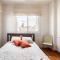 Warm Residence in the heart of the City Center - Balcony & view