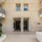 Warm Residence in the heart of the City Center - Balcony & view