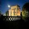 Accomodation Hotel Castello Il Codirosso