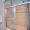 Pet Friendly Home with Heated Pool & Spa - هولمز بيتش