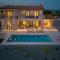 Luxury Villa Harmony with heated pool and seaview - Vrh