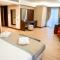 Grand Aras Hotel & Suites